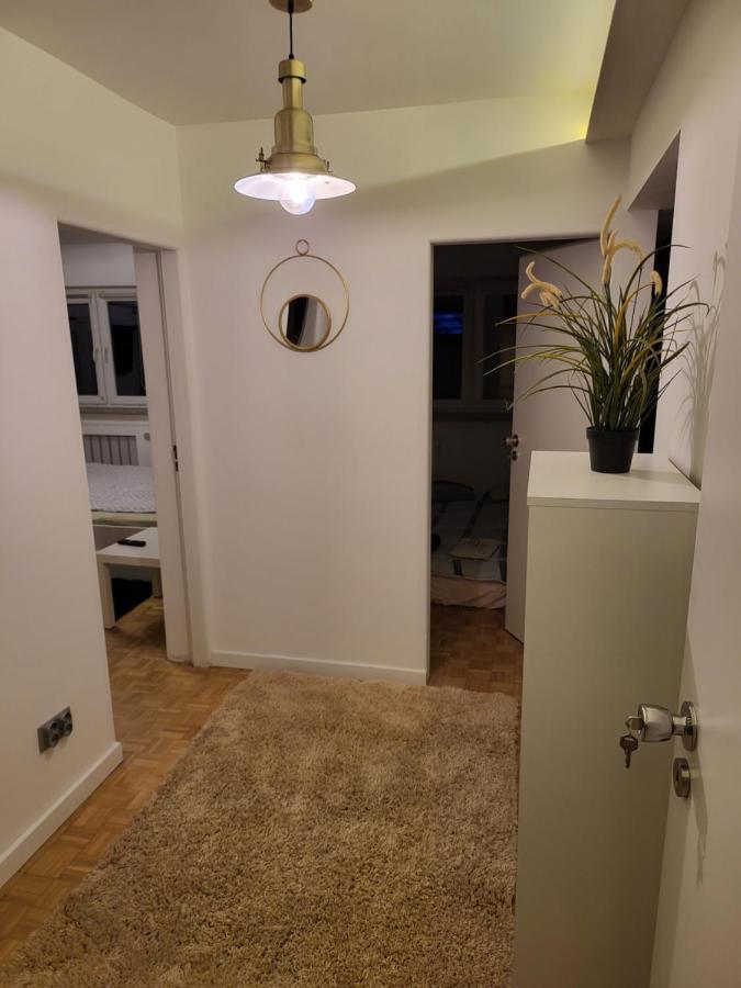Studio Zelazna Rooms Near Old Town Warsaw Ngoại thất bức ảnh